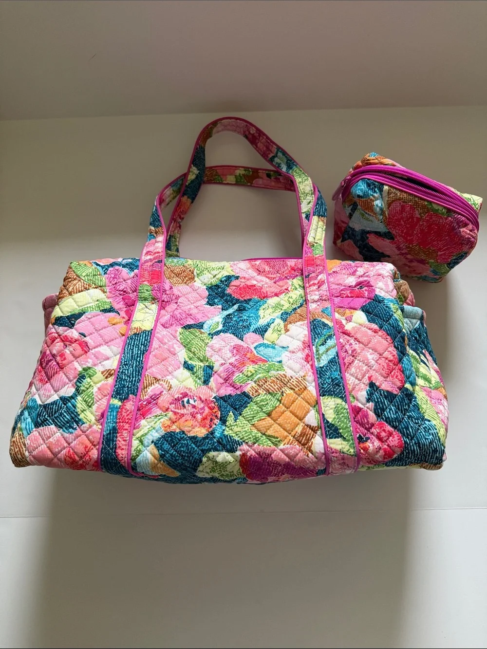 Vera Bradley selling bags